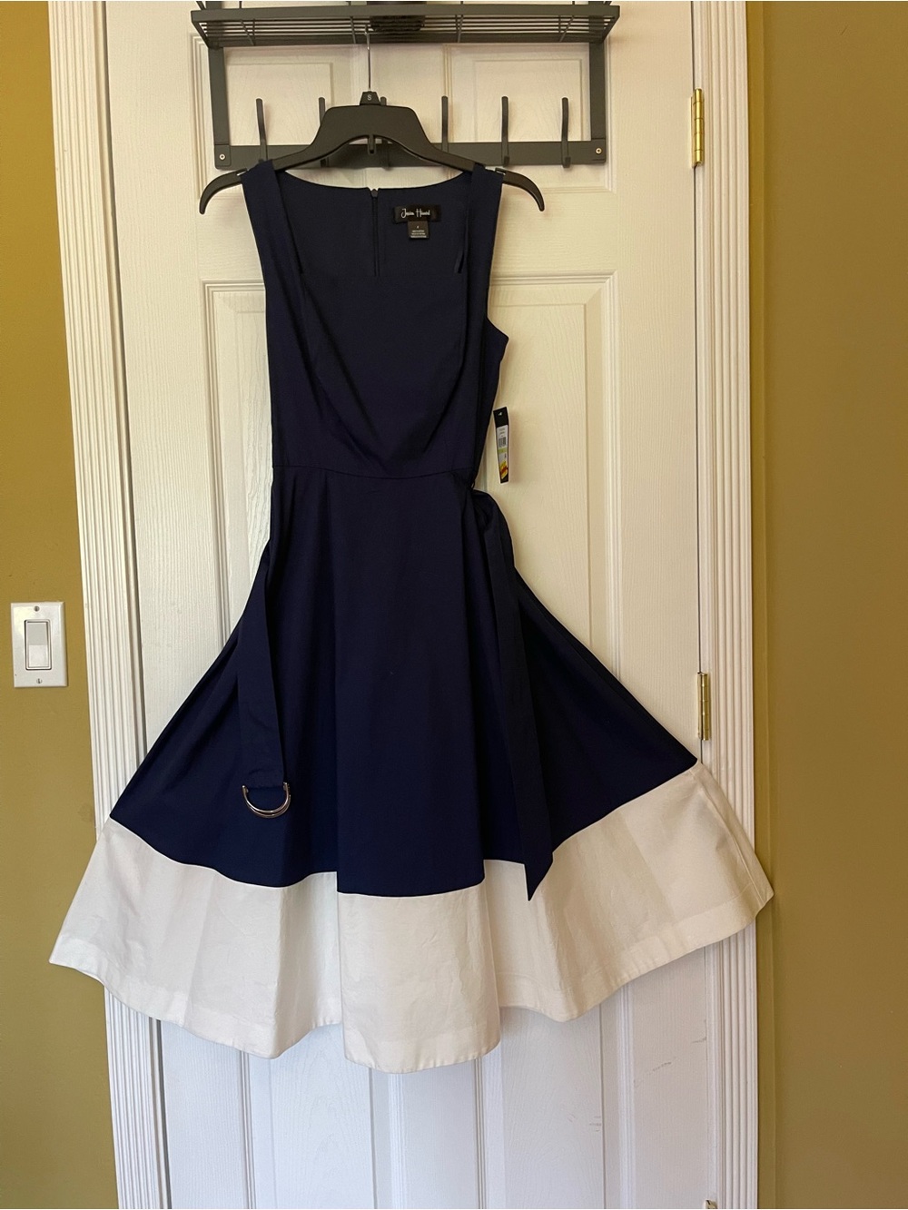 NEW Jessica Howard Navy and White Fit-and-Flare Dress with Belt Size 4